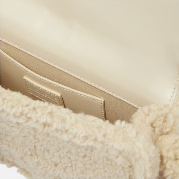 JACQUEMUS Le Bambidou Terry fur shearling shoulder bag - Picture 4 of 7